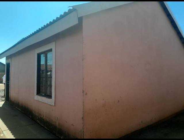 2 BEDROOM HOUSE FOR SALE IN PALM RIDGE